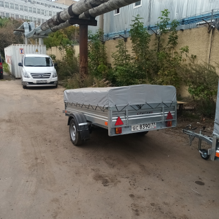 Легковой прицеп