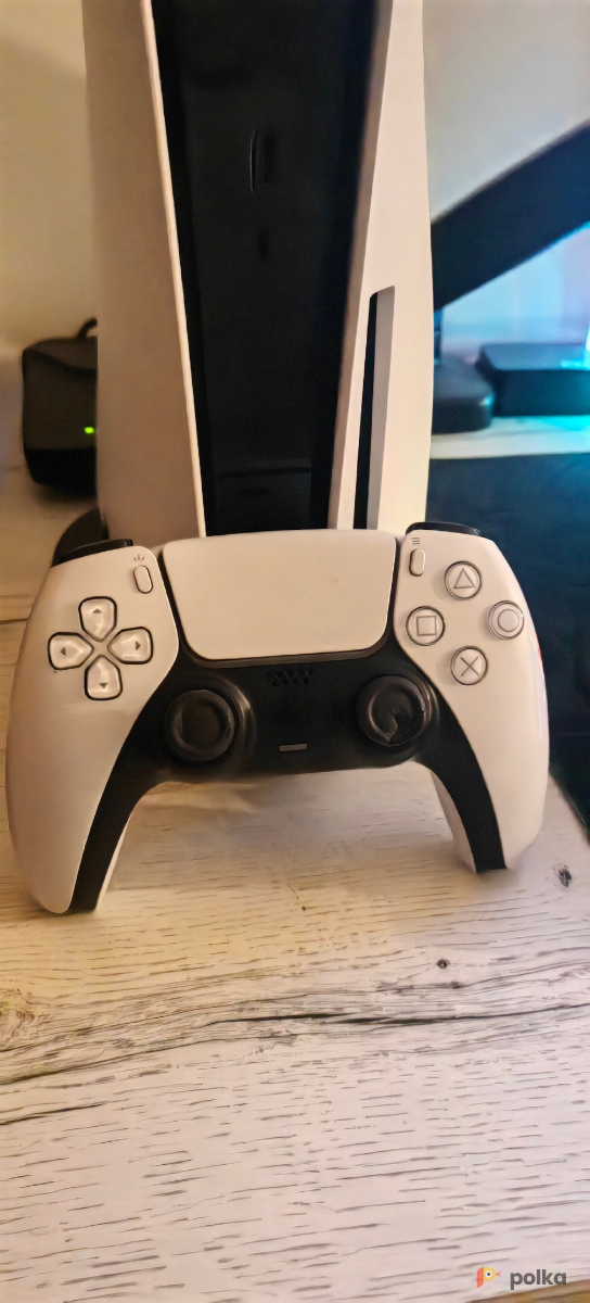 Возьмите Аренда игровых приставок Sony PlayStation 4 напрокат (Фото 1) в Москве