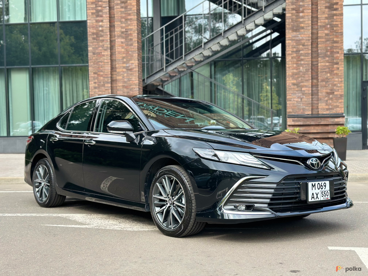 Возьмите Аренда на сутки Toyota Camry G70 напрокат (Фото 1) в Москве