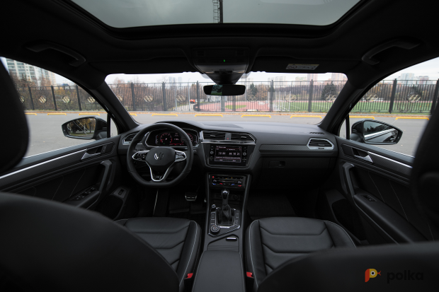 Возьмите Volkswagen Tiguan R-line напрокат (Фото 2) в Москве