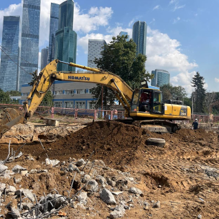 Гусеничный экскаватор Komatsu PC 300-8
