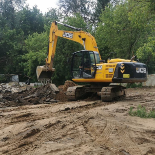 Гусеничный экскаватор JCB JS200NLCT2
