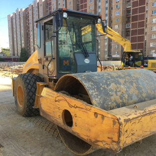 Грунтовой каток LiuGongCLG614H