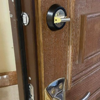 Сервис по дверям и замкам Mul-T-Lock
