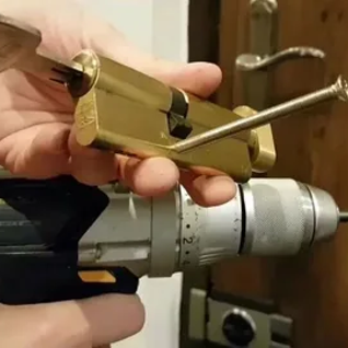 Замок ПРО 