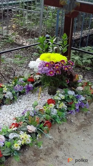 Возьмите Московская уборка Уход за могилами в Москве: уборка, благоустройство и уход за захоронениями напрокат (Фото 1) в Москве