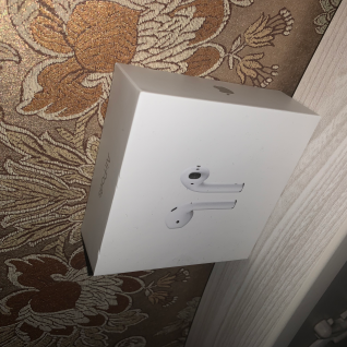 Беспроводные наушники Apple AirPods 