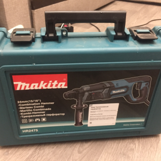 Перфоратор Makita HR2475