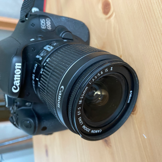 Фотоаппарат Canon 600d