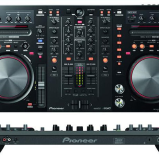 Микшерный пульт Pioneer DDJ-S1