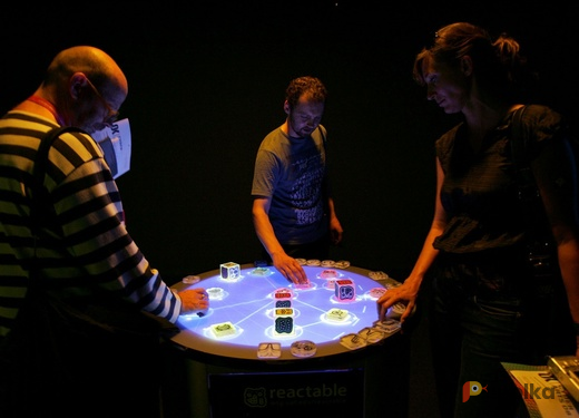Возьмите Музыкальный стол Reactable напрокат (Фото 4) в Москве