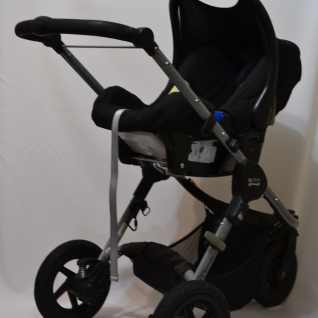 Автолюлька Romer BabySafe + шасси Britax