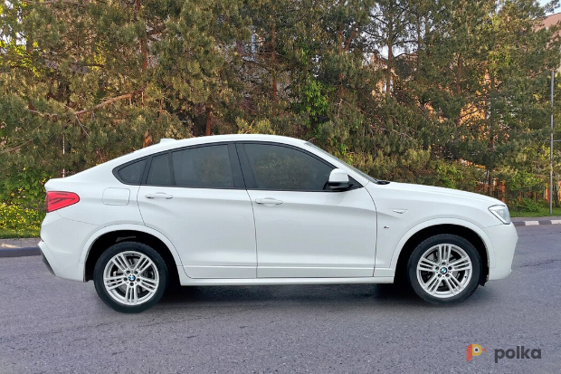 Возьмите BMW X4 I (F26) 20d M-Sport Package 4×4 напрокат (Фото 4) в Москве