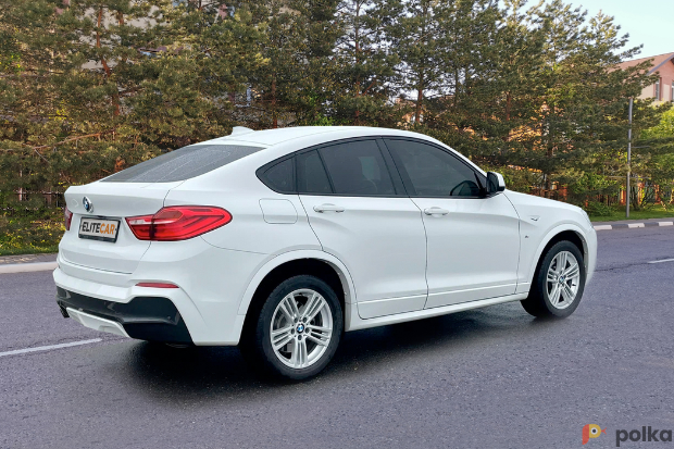 Возьмите BMW X4 I (F26) 20d M-Sport Package 4×4 напрокат (Фото 5) в Москве