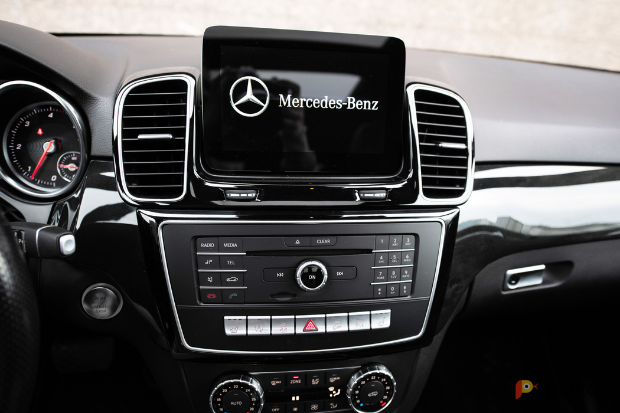 Возьмите Mercedes GLE 300D 2018 напрокат (Фото 6) в Москве