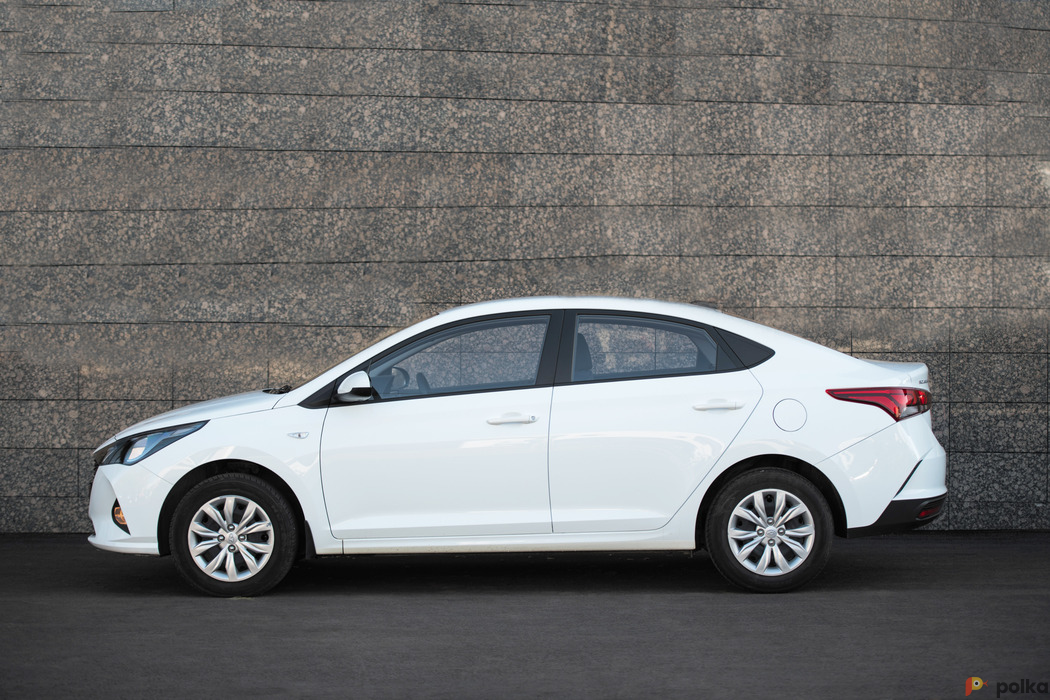 Возьмите Hyundai Solaris АТ NEW напрокат (Фото 1) в Москве