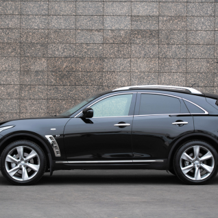 Infiniti QX70