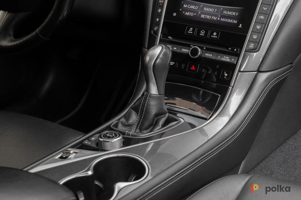 Возьмите Infiniti Q50 напрокат (Фото 8) в Москве
