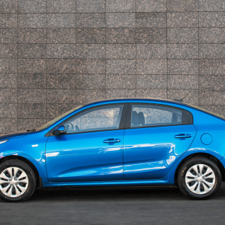 KIA Rio AT