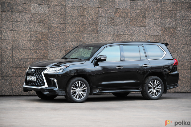 Возьмите Lexus LX 450d напрокат (Фото 1) в Москве