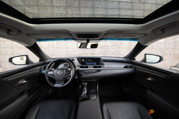 Возьмите Lexus ES 250 напрокат (Фото 4) в Москве