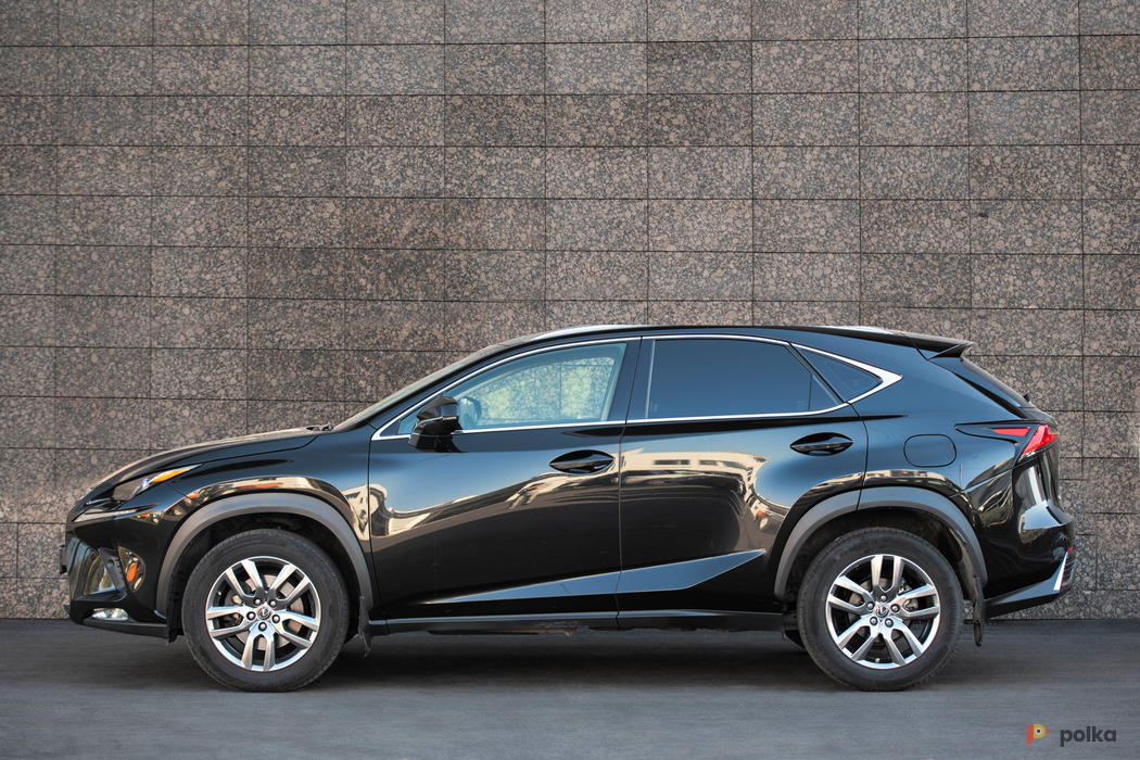 Возьмите Lexus NX 200 напрокат (Фото 1) в Москве
